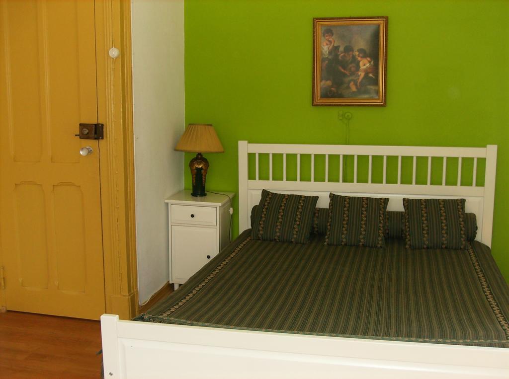 Dias E Dominguez Hostel Lisbon Ruang foto