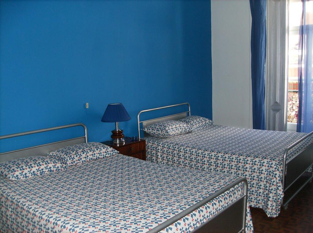 Dias E Dominguez Hostel Lisbon Ruang foto