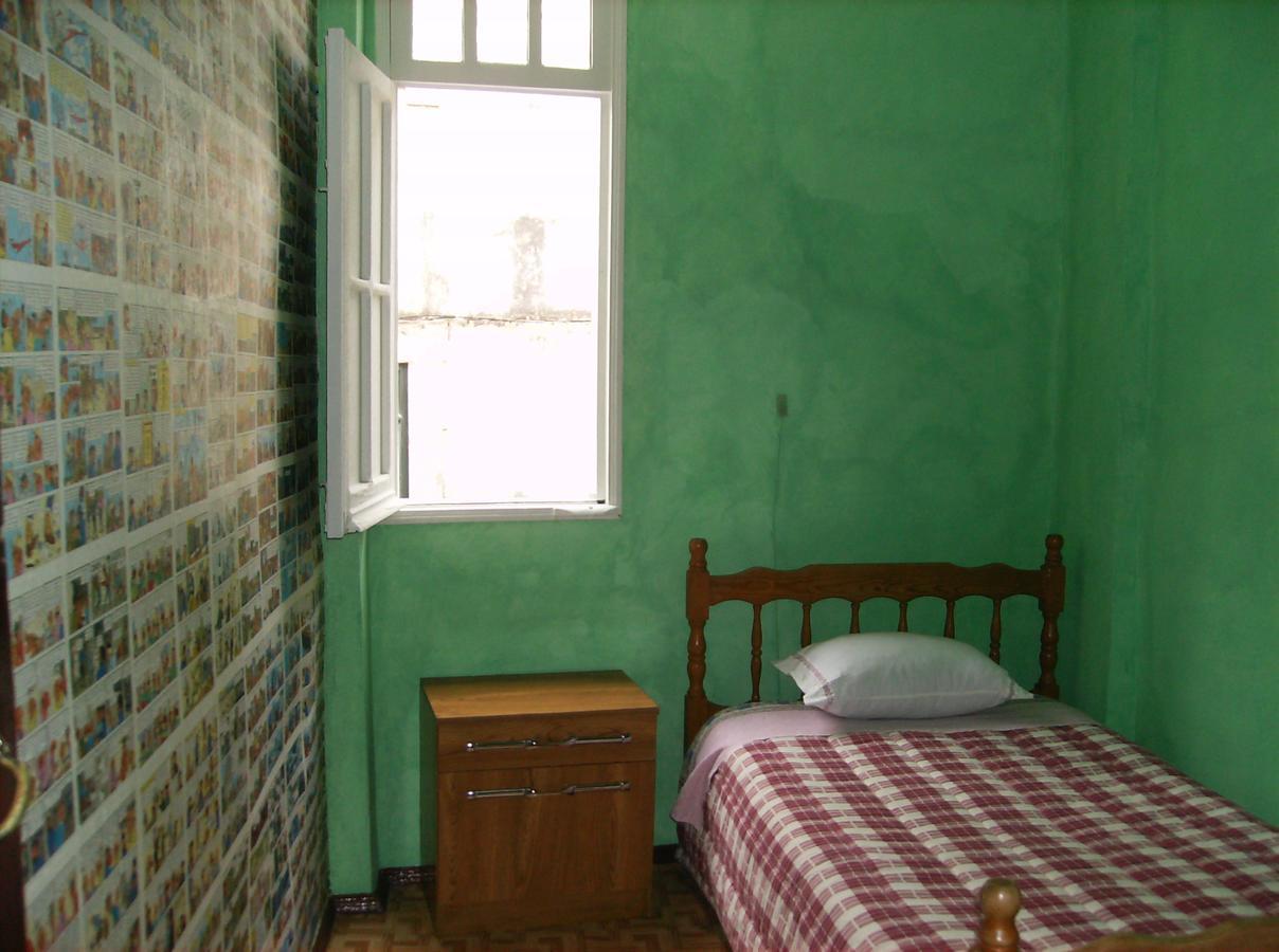 Dias E Dominguez Hostel Lisbon Ruang foto